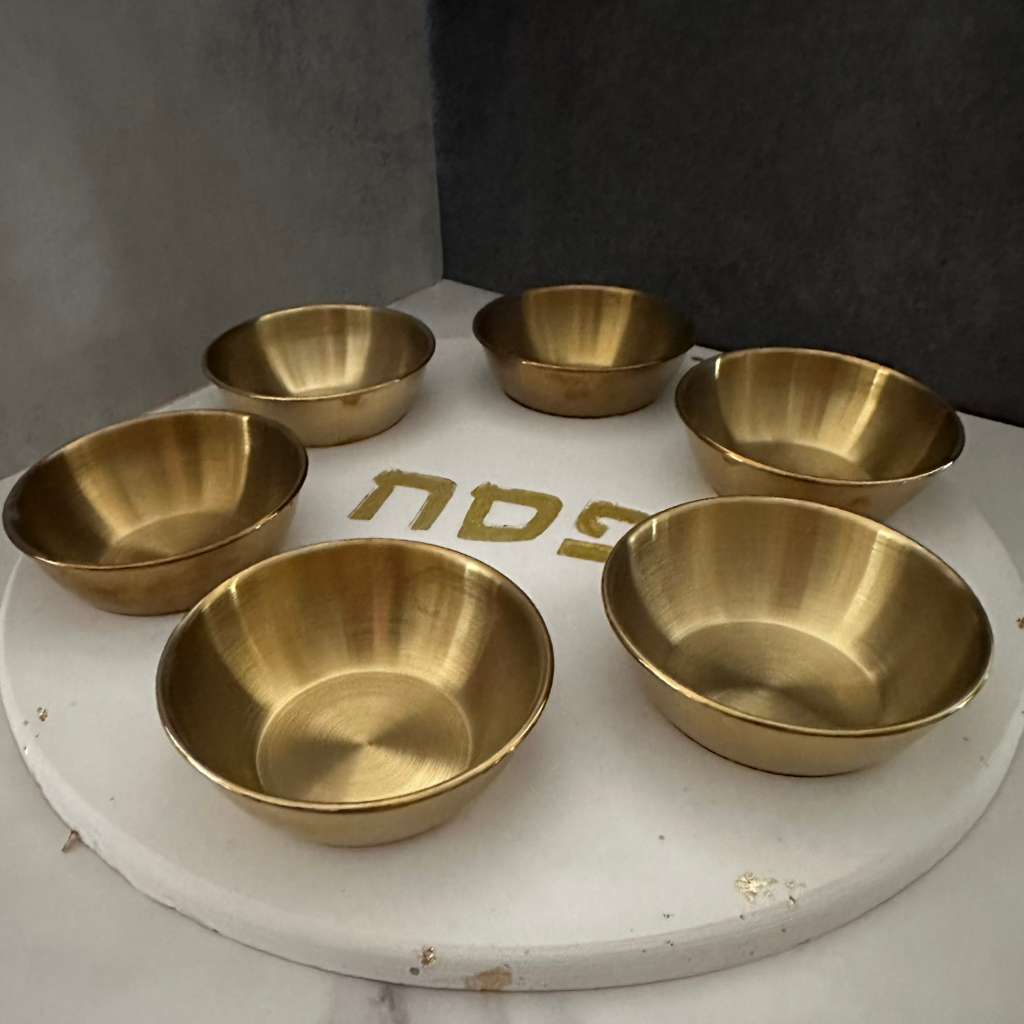 Concrete seder plate - gold