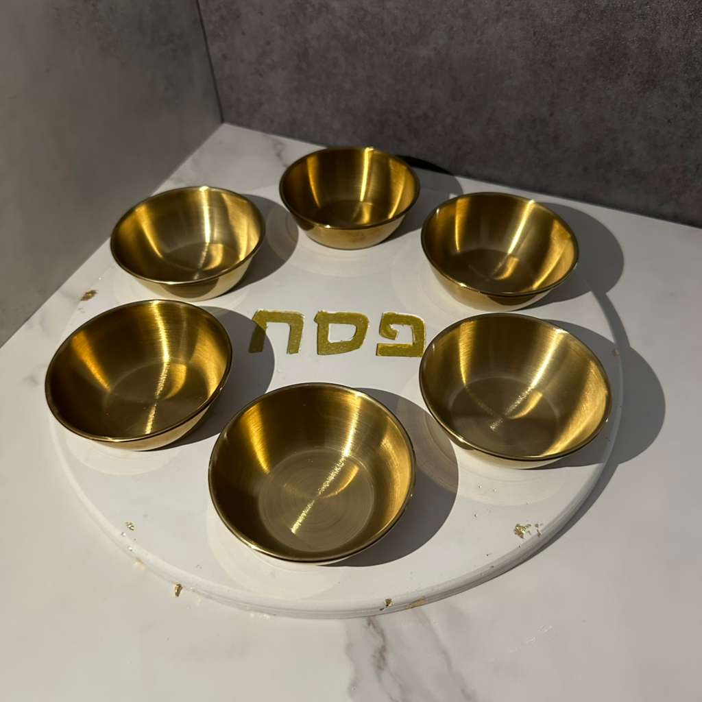 Concrete seder plate - gold